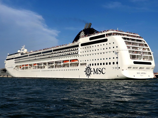 Cruise Liner 2157737