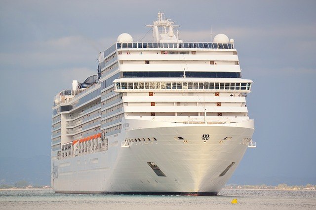 Cruise Ship 1966903