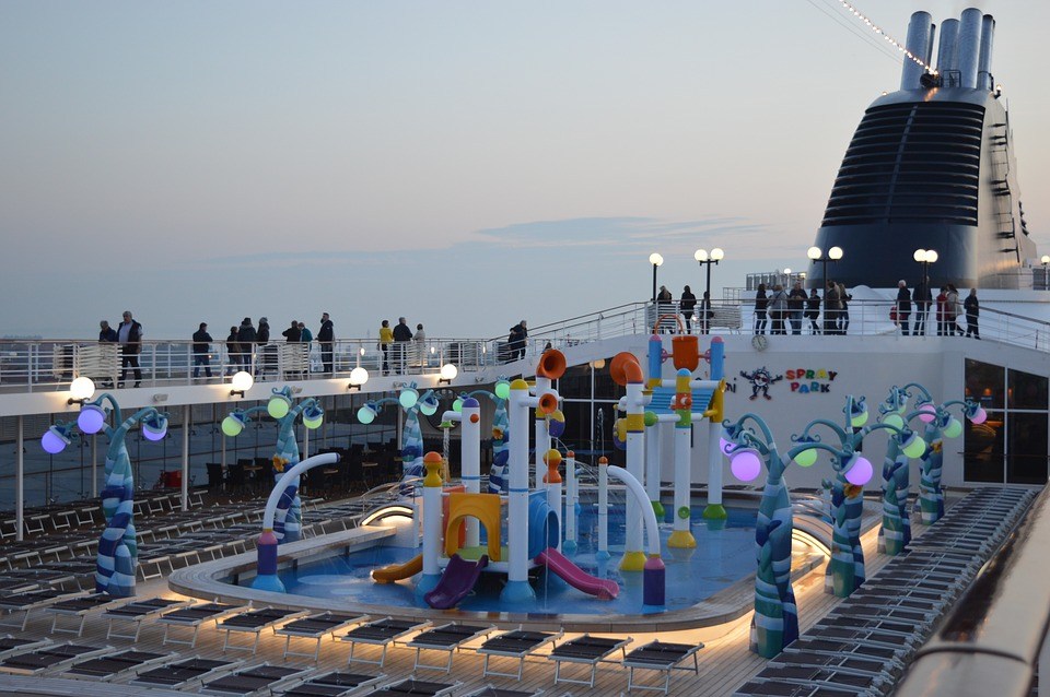 Msc Oper Pool Deck