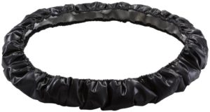 Schwarze Randabdeckung von einem Trampolin