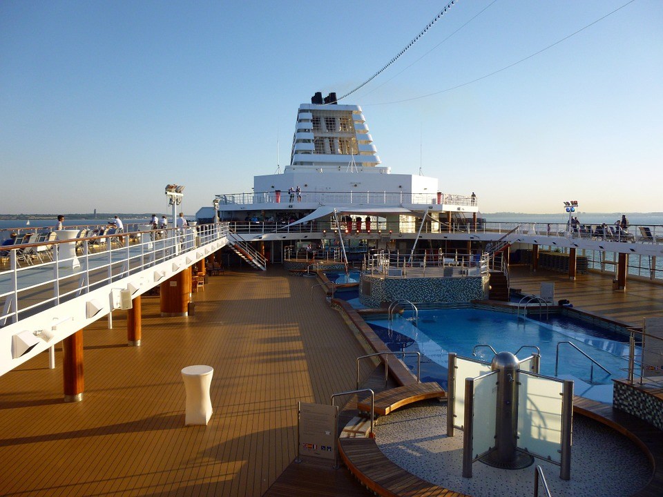 Schiff Pool
