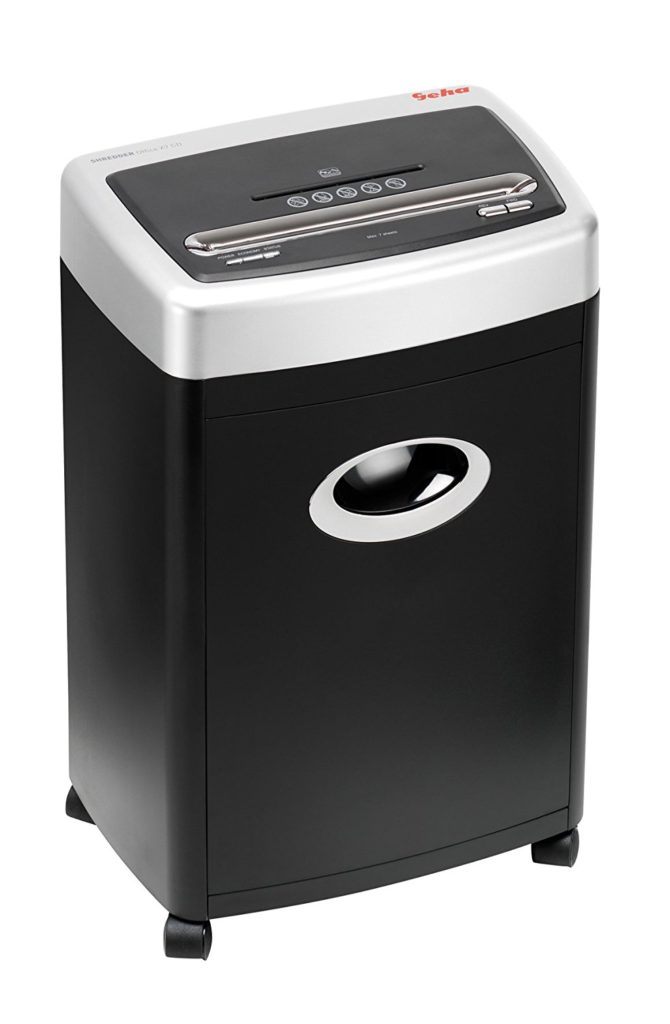 Aktenvernichter von Geha mit Rollen Aktenvernichter von Geha mit Rollen in der Frontansicht