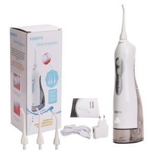 Munddusche mit Zubehör von ACRATO bei Media Markt im Test