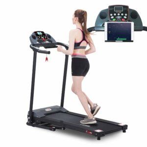 ein frau laufen auf dem Laufband Test