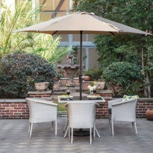 Beige Sonnenschirm von Doppler im Test von ExpertenTesten.de