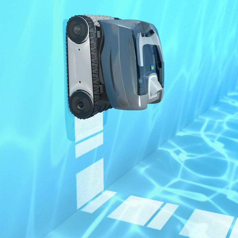 Pool und den Poolboden richtig reinigen und pflegen ExpertenTesten