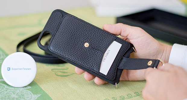 Vaultskin Victoria iPhone 7/8 Plus Hülle im Test - halten Sie 2 Ihrer am häufigsten verwendeten Karten in der Vordertasche und bis zu 6 in der anderen