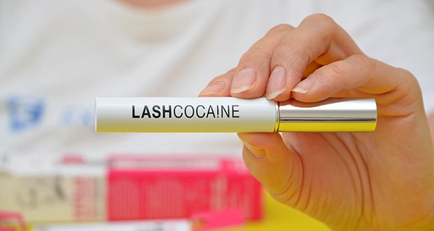 Svenja Walberg LASHCOCA!NE Wimpernserum im Test - Erhöhe Deinen Neidfaktor in kürzester Zeit