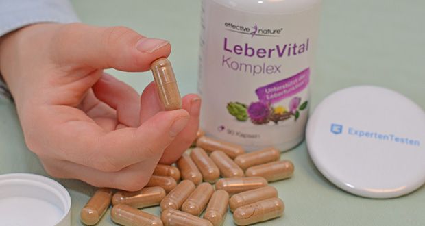 effective nature LeberVital Komplex mit Mariendistel im Test - Anwendungsempfehlung: 1- bis 2-mal täglich je 3 Kapseln mit Wasser einnehmen