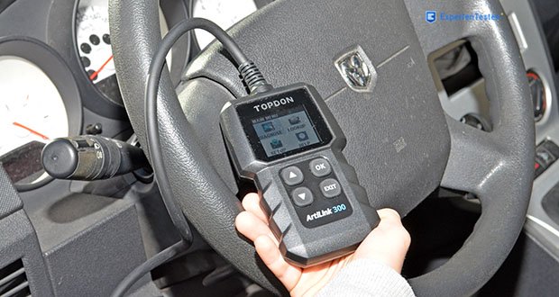 Topdon OBD2 Diagnosegerät AL300 im Test - ermöglicht den Zugriff auf die Bereitschaft des Fahrzeugs, um den Test zu bestehen: Fehlzündung Überwachung, Kraftstoffsystem, Komponenten Überwachung, O2-Sensor, EVAP-System und mehr