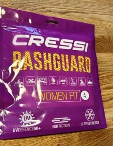 Bekannte Damen Schwimmshirt-Marken im Test und Vergleich