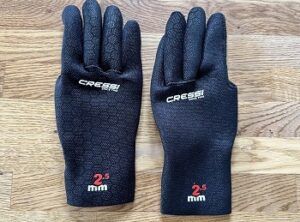 Die bekanntesten Tauchhandschuhe-Marken im Test und Vergleich