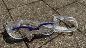 Verschiedene Arten von Schwimmbrillen im Test und Vergleich