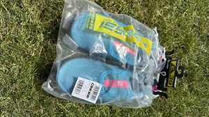 Verschiedene Badeschuhe Varianten im Test und Vergleich